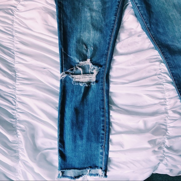 MADEWELL HIGH RISE SLIM BOYJEAN DISTRESSED - Picture 10 of 11